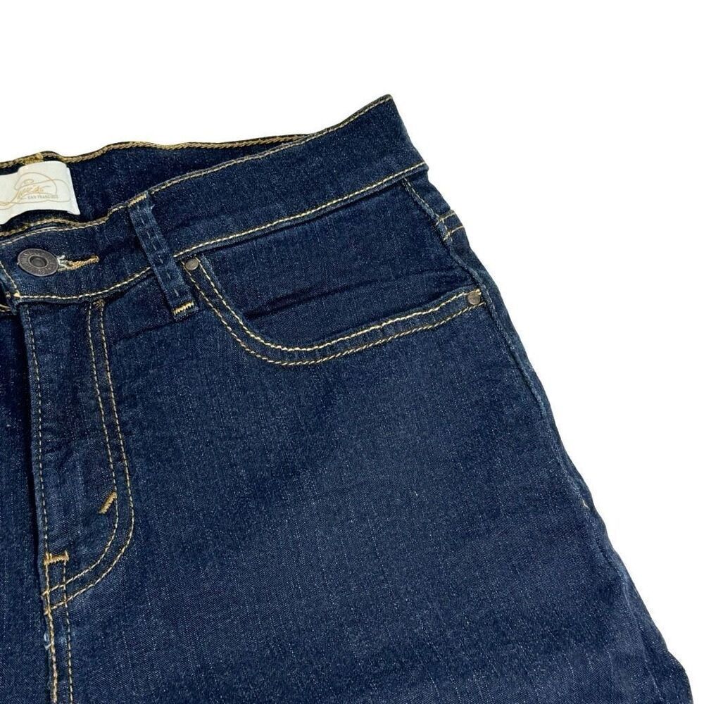 Levi’s dark wash 512 perfectly slimming Bermuda jean shorts size 10 - Picture 4 of 13